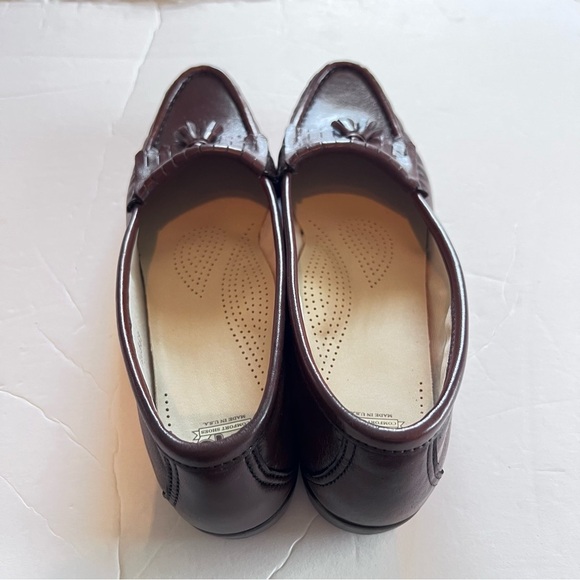 NWOT SAS Women’s Tassel Kiltie Loafers in Brown size 8S - Picture 6 of 7